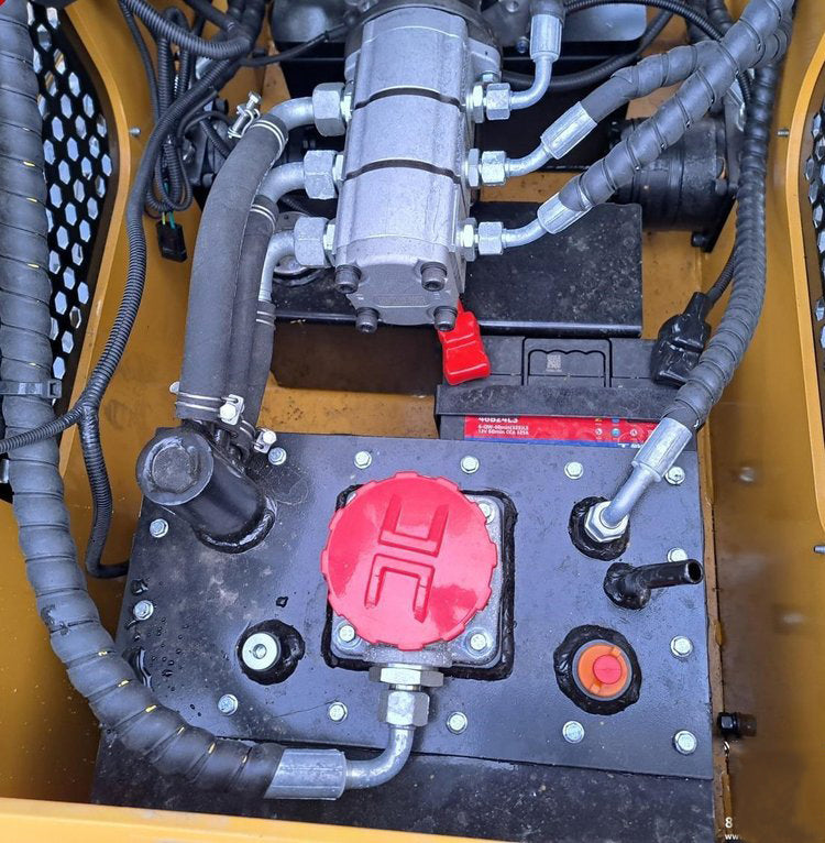 1 Ton Mini Crawler Skid Steer Compact Track Loader 23hp Gas RATO EPA Engine | CRT23