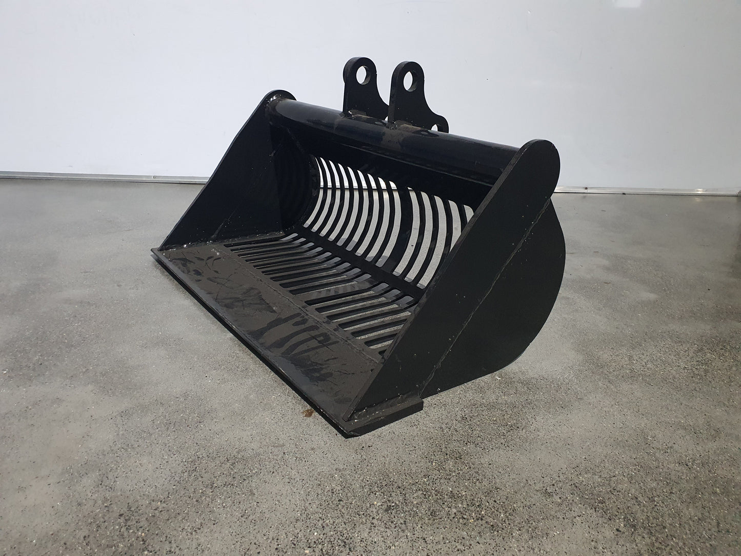 24" Riddle Bucket Skeleton Bucket For 1-2 TonMini Excavators | 12EX-LD24B