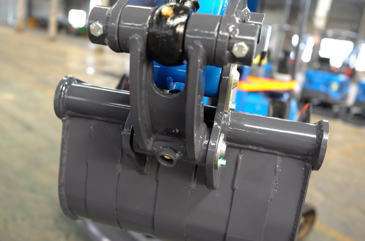 1.3Ton 13.7HP Mini Excavator Digger Diesel Kubota EPA Engine Crawler | DM20