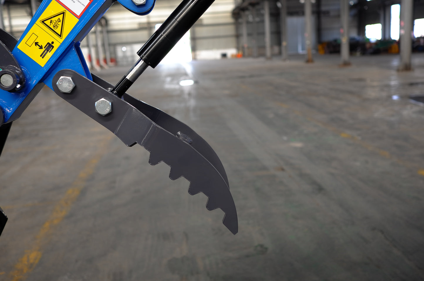 1.3Ton 13.7HP Mini Excavator Digger Diesel Kubota EPA Engine Crawler | DM20