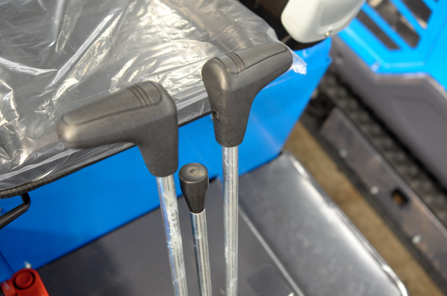 1.3Ton 13.7HP Mini Excavator Digger Diesel Kubota EPA Engine Crawler | DM20