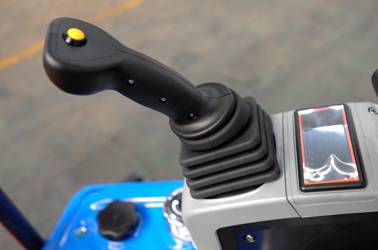 1.3Ton 13.7HP Mini Excavator Digger Diesel Kubota EPA Engine Crawler | DM20