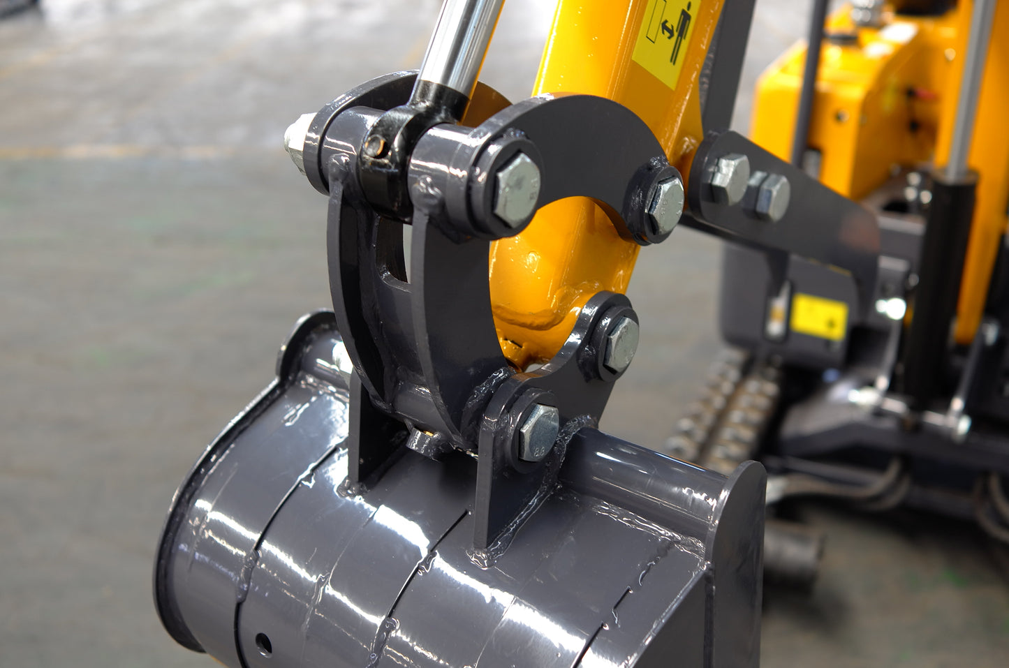 1.2TonMini Excavator Digger 23HP Gasoline Engine with Hydraulic Thumb | MX20R