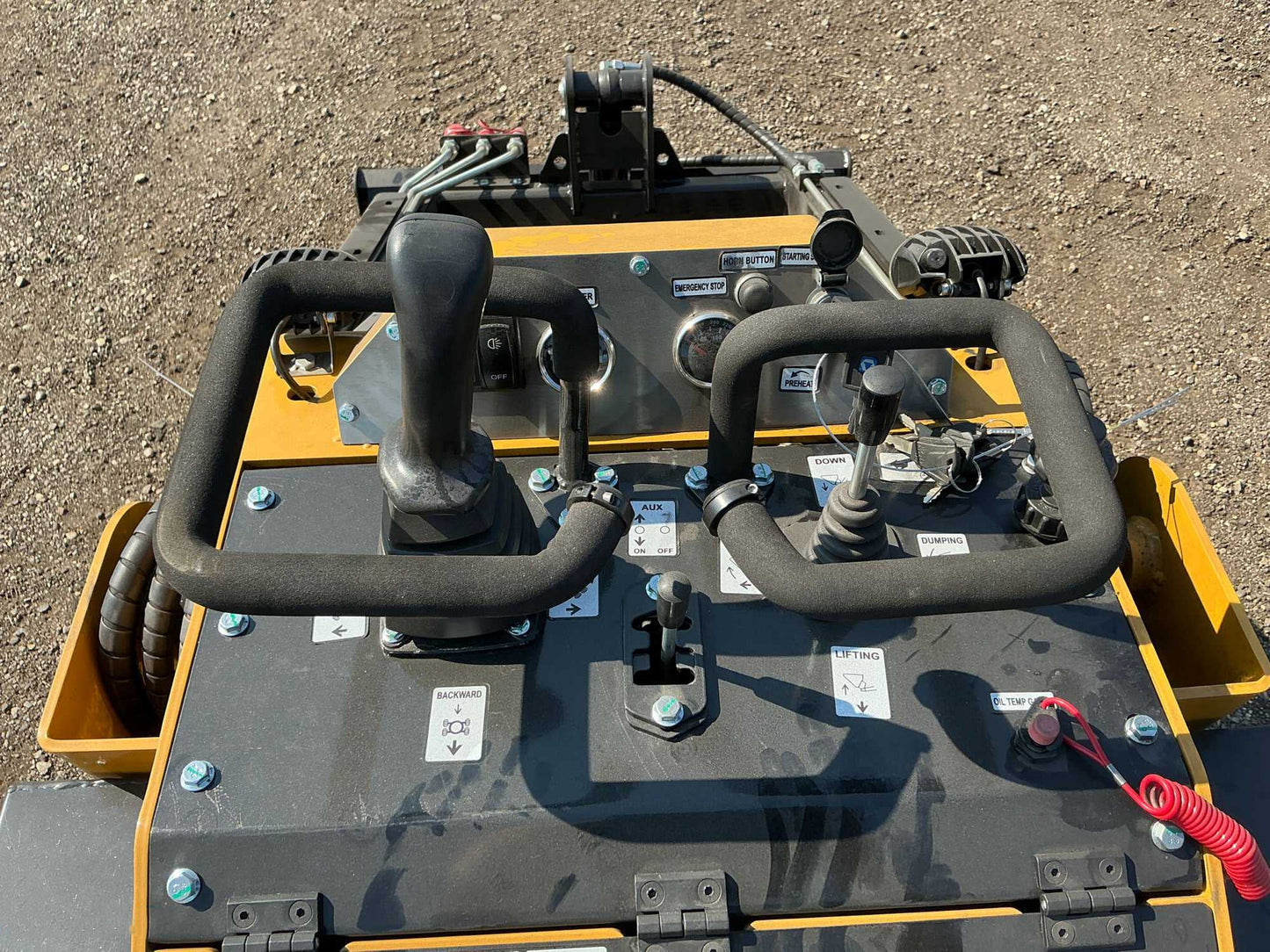 Mini Skid Steer Loader Crawler Diesel Kubota Engine | KKT27