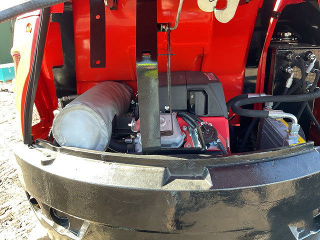 2.8 Ton Kubota Diesel Engine Minexcavator W/ Enclosed Cab | QK30K