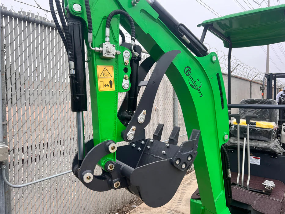 1 TON, B&S ENGINE MINI SMALL EXCAVATOR W/ HYDRAULIC THUMB & SWING BOOM | KX12-CB