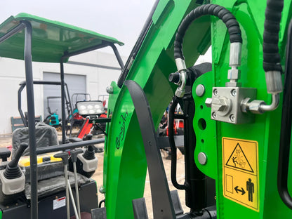 1 TON, B&S ENGINE MINI SMALL EXCAVATOR W/ HYDRAULIC THUMB & SWING BOOM | KX12-CB