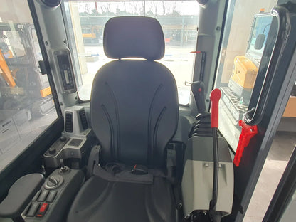 4-Ton Mini Excavator with Kubota Engine With Hydraulic Thumb | CFG-40UF